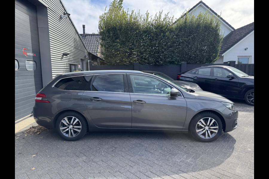 Peugeot 308 SW 1.5 BlueHDi Blue Lease Premium | Panoramadak | Camera | Climate Control | Lichtmetalen Velgen |