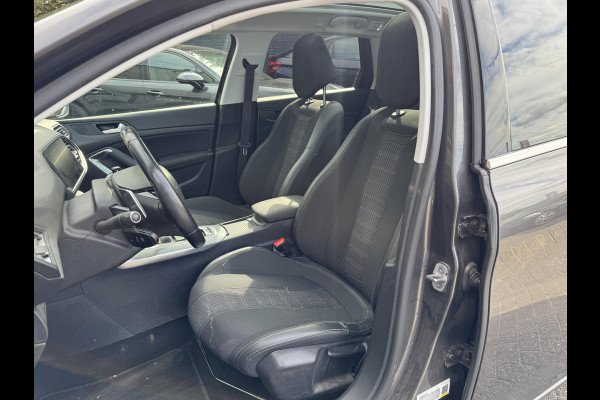 Peugeot 308 SW 1.5 BlueHDi Blue Lease Premium | Panoramadak | Camera | Climate Control | Lichtmetalen Velgen |