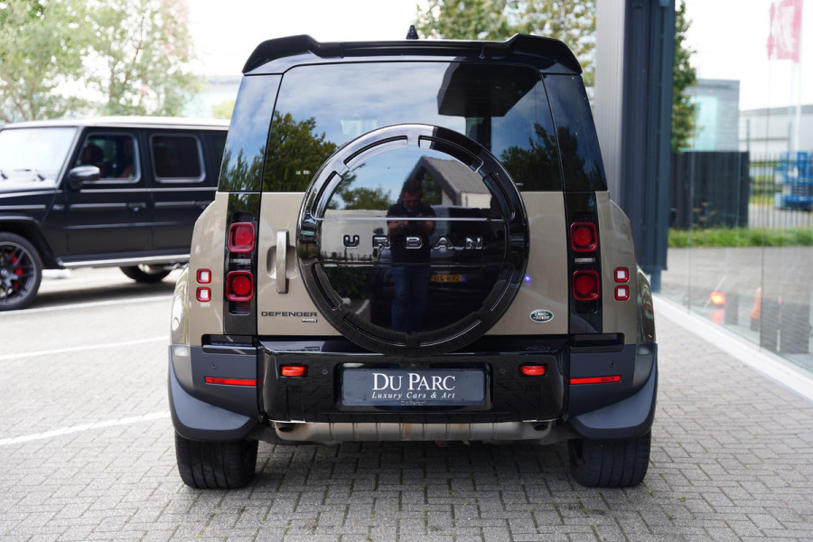 Land Rover Defender 110 P 400 E HSE Urban Spec 6 Persoons Panoramaroof Side Steps