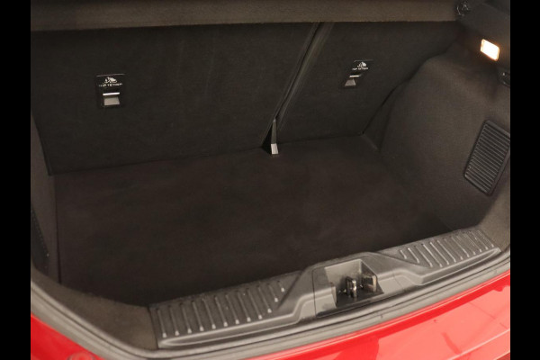Ford Fiesta 1.0 EcoBoost Hybrid Active X | Trekhaak | B&O Sound | Carplay | Navigatie | Keyless | Climate control | Parkeerhulp | Cruise control