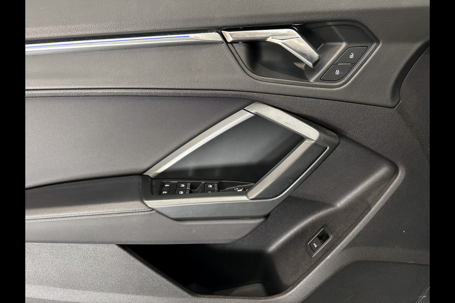 Audi Q3 35 TFSI 3xS-Line |Keyless|Sfeer|Camera