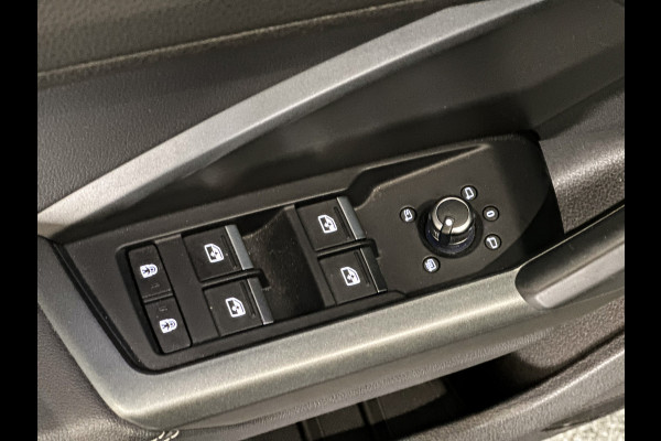 Audi Q3 35 TFSI 3xS-Line |Keyless|Sfeer|Camera