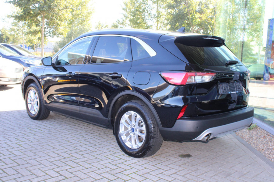 Ford Kuga 2.5 PHEV Titanium | Winter Pack | Camera | Navigatie | Lichtmetalen velgen | 1.500 kg trekgewicht Ford Kuga 2.5 PHEV Titanium | Winter Pack | Camera | Navigatie | Lichtmetalen velgen | 1.500 kg trekgewicht