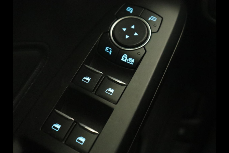 Ford Focus 1.5 EcoBoost Vignale | Automaat | Leder | Head-Up | Stoel & stuurverwarming | Adaptive cruise | Camera | Carplay | Full LED | Keyless | Park Assist | Navigatie