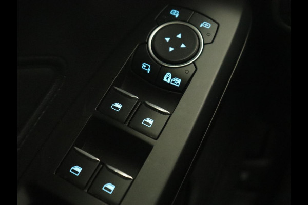 Ford Focus 1.5 EcoBoost Vignale | Automaat | Leder | Head-Up | Stoel & stuurverwarming | Adaptive cruise | Camera | Carplay | Full LED | Keyless | Park Assist | Navigatie