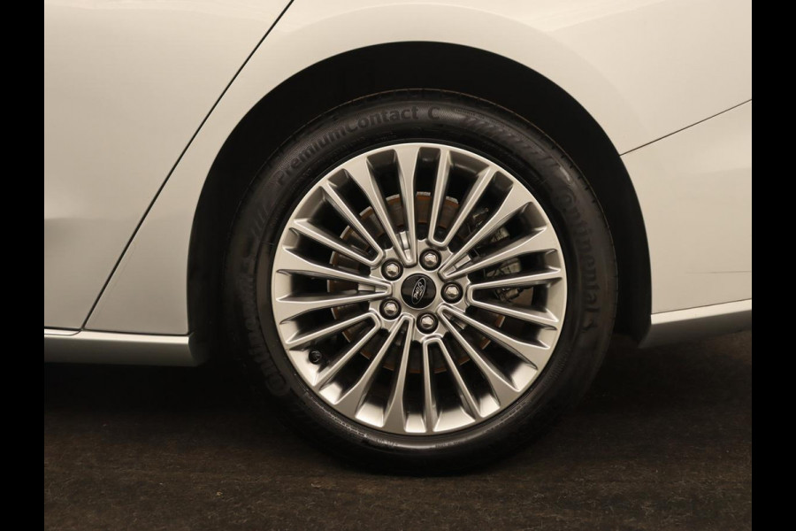 Ford Focus 1.5 EcoBoost Vignale | Automaat | Leder | Head-Up | Stoel & stuurverwarming | Adaptive cruise | Camera | Carplay | Full LED | Keyless | Park Assist | Navigatie