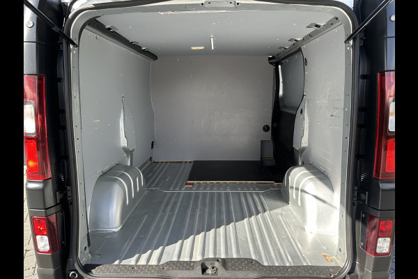 Opel Vivaro 1.6 CDTI 126 PK / L1H1 / 1e EIG. / ** ZEER NETJES ONDERHOUDEN** / TREKHAAK / CAMERA / NAVI / AIRCO / CRUISE / ACHTERKLEP