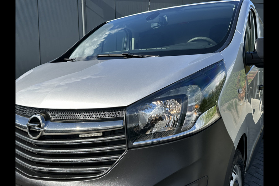 Opel Vivaro 1.6 CDTI 126 PK / L1H1 / 1e EIG. / ** ZEER NETJES ONDERHOUDEN** / TREKHAAK / CAMERA / NAVI / AIRCO / CRUISE / ACHTERKLEP
