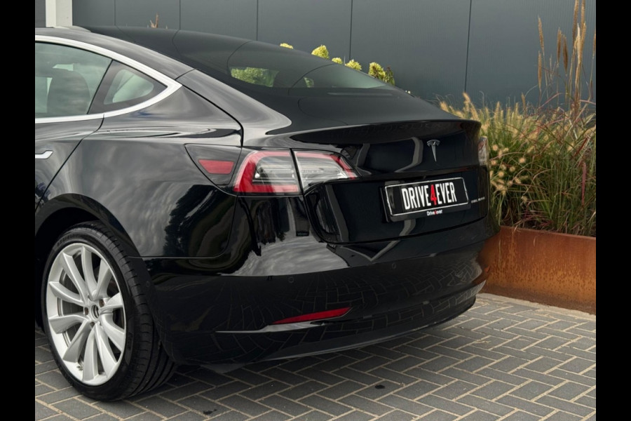 Tesla Model 3 Long Range DUAL MOTOR AWD 75kWh PANO NAVI CAMERA LED