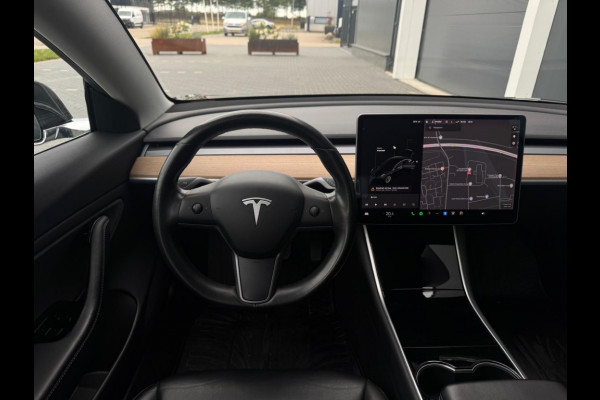 Tesla Model 3 Long Range DUAL MOTOR AWD 75kWh PANO NAVI CAMERA LED