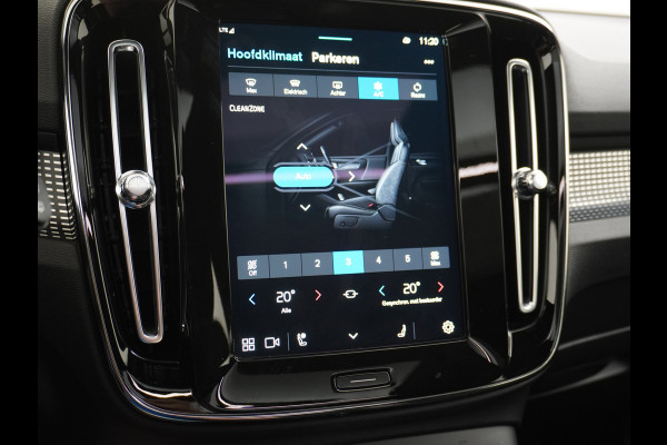 Volvo XC40 Recharge P8 408pk AWD R-Design Pano-dak Leer/Alcantara 360°Camera Adap.CruiseWarmtepomp Apple Carplay Android AutoTrekhaak Harma Stoel+Achterbankverwarming DAB Bluetooth Led Elek.Achterklep 1.500KG Trekgewicht 1e Eigenaar Origineel Nederlandse Auto € 66.000 nieuw!