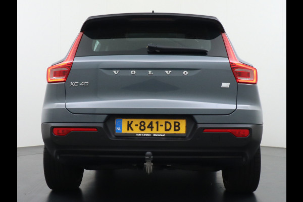 Volvo XC40 Recharge P8 408pk AWD R-Design Pano-dak Leer/Alcantara 360°Camera Adap.CruiseWarmtepomp Apple Carplay Android AutoTrekhaak Harma Stoel+Achterbankverwarming DAB Bluetooth Led Elek.Achterklep 1.500KG Trekgewicht 1e Eigenaar Origineel Nederlandse Auto € 66.000 nieuw!