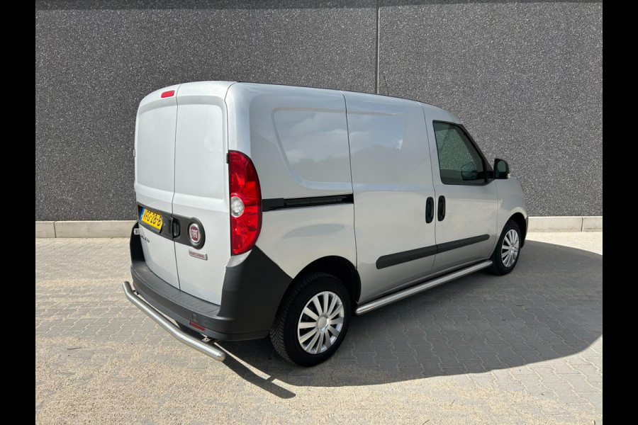 Fiat Dobló Cargo 1.6 MJ L1H1 | NAVI | BLUETOOTH | USB | AIRCO | APK T/M 23-9-2026 | AFLEVERBEURT | 1E EIGENAAR | NETTE STAAT