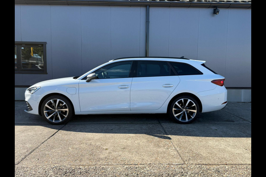 Seat Leon Sportstourer 1.4 TSI eHybrid PHEV FR digi daschboard vol opties mooie auto