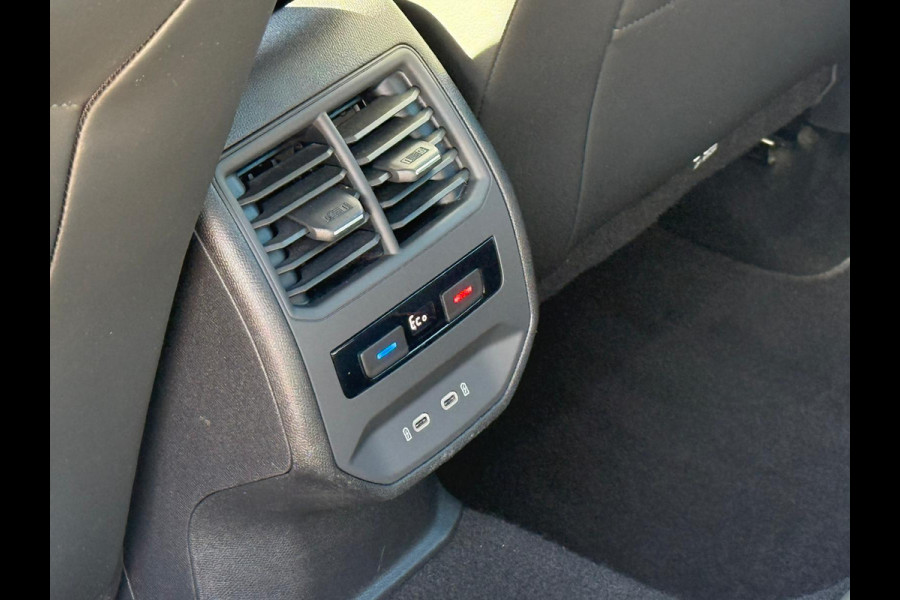 Seat Leon Sportstourer 1.4 TSI eHybrid PHEV FR digi daschboard vol opties mooie auto