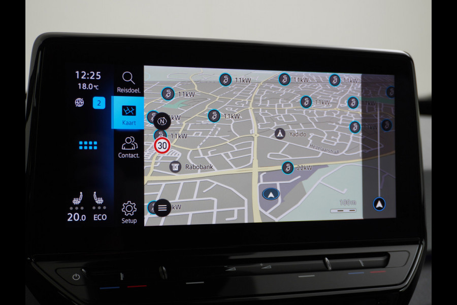Volkswagen ID.3 First Plus 58kWh Trekhaak Camera Apple Carplay Android Auto Navi Adap.Cruise Ecc Pdc Matrix Led Stoelverwarming Lmv DAB Keyless Rijstrooksensor Wifi Origineel Nederlandse Auto