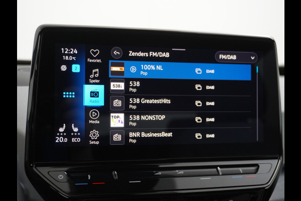 Volkswagen ID.3 First Plus 58kWh Trekhaak Camera Apple Carplay Android Auto Navi Adap.Cruise Ecc Pdc Matrix Led Stoelverwarming Lmv DAB Keyless Rijstrooksensor Wifi Origineel Nederlandse Auto