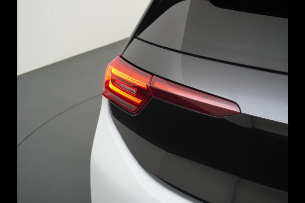 Volkswagen ID.3 First Plus 58kWh Trekhaak Camera Apple Carplay Android Auto Navi Adap.Cruise Ecc Pdc Matrix Led Stoelverwarming Lmv DAB Keyless Rijstrooksensor Wifi Origineel Nederlandse Auto