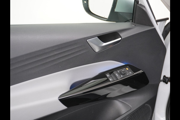Volkswagen ID.3 First Plus 58kWh Trekhaak Camera Apple Carplay Android Auto Navi Adap.Cruise Ecc Pdc Matrix Led Stoelverwarming Lmv DAB Keyless Rijstrooksensor Wifi Origineel Nederlandse Auto