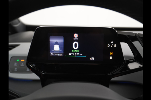 Volkswagen ID.3 First Plus 58kWh Trekhaak Camera Apple Carplay Android Auto Navi Adap.Cruise Ecc Pdc Matrix Led Stoelverwarming Lmv DAB Keyless Rijstrooksensor Wifi Origineel Nederlandse Auto