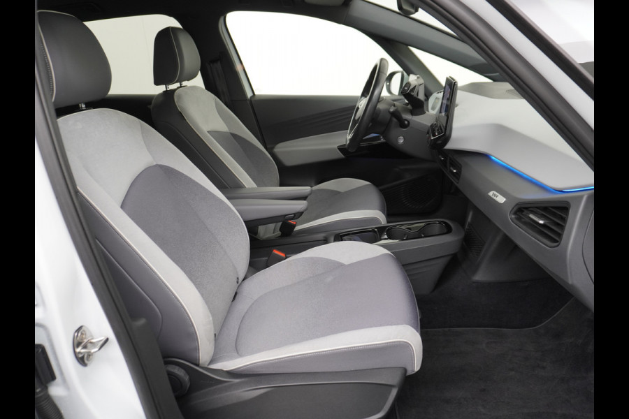 Volkswagen ID.3 First Plus 58kWh Trekhaak Camera Apple Carplay Android Auto Navi Adap.Cruise Ecc Pdc Matrix Led Stoelverwarming Lmv DAB Keyless Rijstrooksensor Wifi Origineel Nederlandse Auto