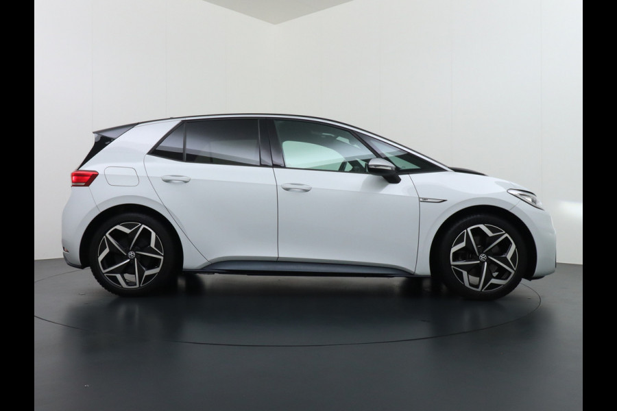 Volkswagen ID.3 First Plus 58kWh Trekhaak Camera Apple Carplay Android Auto Navi Adap.Cruise Ecc Pdc Matrix Led Stoelverwarming Lmv DAB Keyless Rijstrooksensor Wifi Origineel Nederlandse Auto