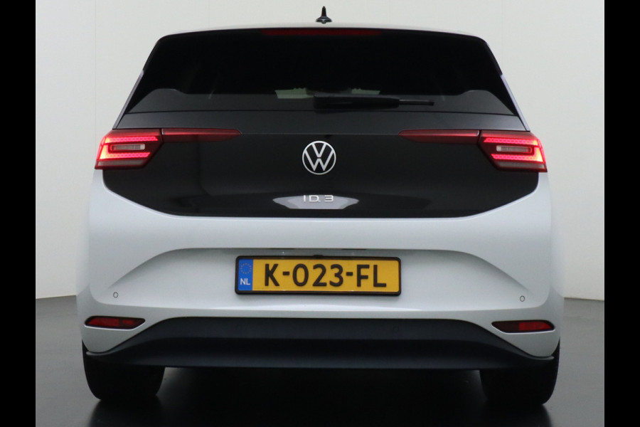 Volkswagen ID.3 First Plus 58kWh Trekhaak Camera Apple Carplay Android Auto Navi Adap.Cruise Ecc Pdc Matrix Led Stoelverwarming Lmv DAB Keyless Rijstrooksensor Wifi Origineel Nederlandse Auto