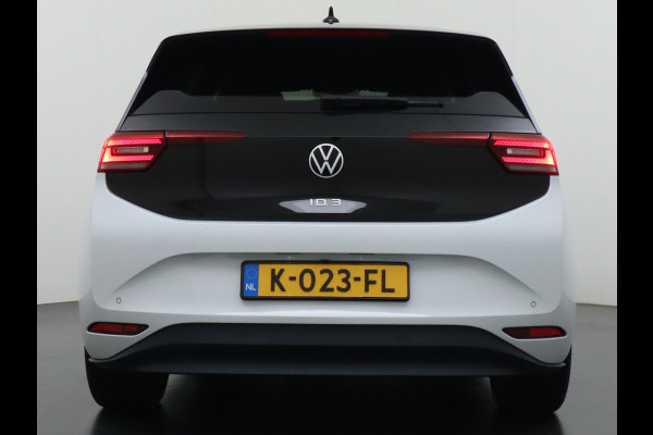 Volkswagen ID.3 First Plus 58kWh Trekhaak Camera Apple Carplay Android Auto Navi Adap.Cruise Ecc Pdc Matrix Led Stoelverwarming Lmv DAB Keyless Rijstrooksensor Wifi Origineel Nederlandse Auto