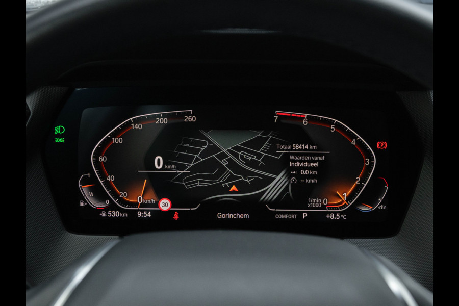 BMW 1-serie 118i Sportline - Adaptive Cruise - Camera - Head-Up - Hifi - LED