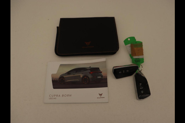 CUPRA Born Business 62 kWh | Stoel & stuurverwarming | Camera | Adaptive cruise | Carplay | Navigatie | Sportstoelen | Parkeerhulp