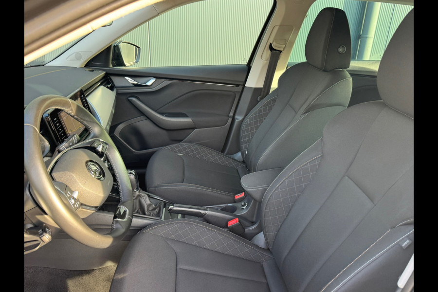 Škoda Kamiq 1.0 TSI Automaat Ambition * Trekhaak * Navigatie * Camera * Adaptieve Cruise Control *