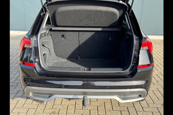 Škoda Kamiq 1.0 TSI Automaat Ambition * Trekhaak * Navigatie * Camera * Adaptieve Cruise Control *