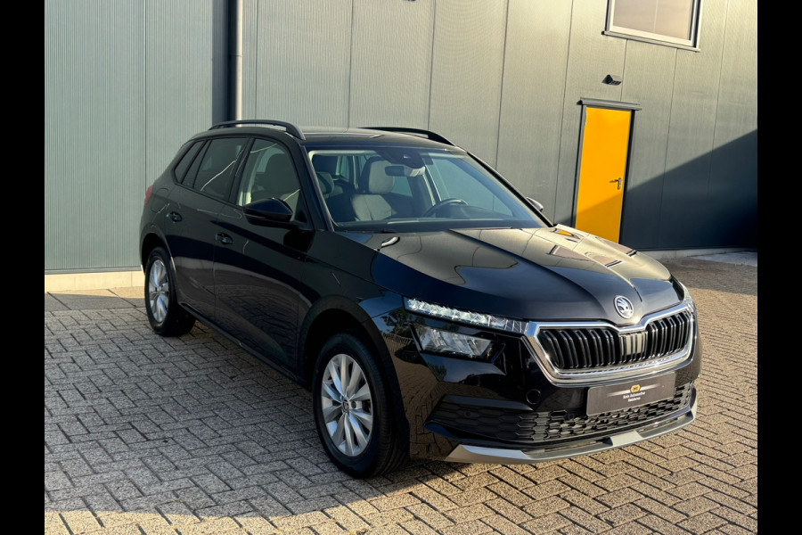 Škoda Kamiq 1.0 TSI Automaat Ambition * Trekhaak * Navigatie * Camera * Adaptieve Cruise Control *