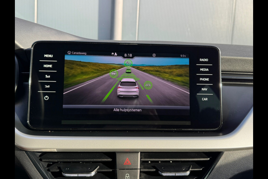 Škoda Kamiq 1.0 TSI Automaat Ambition * Trekhaak * Navigatie * Camera * Adaptieve Cruise Control *