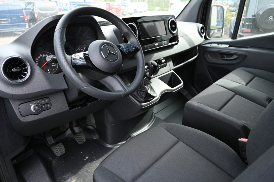 Mercedes-Benz Sprinter 315 CDI L2H1 model 2025 MBUX 10.25, Trekhaak
