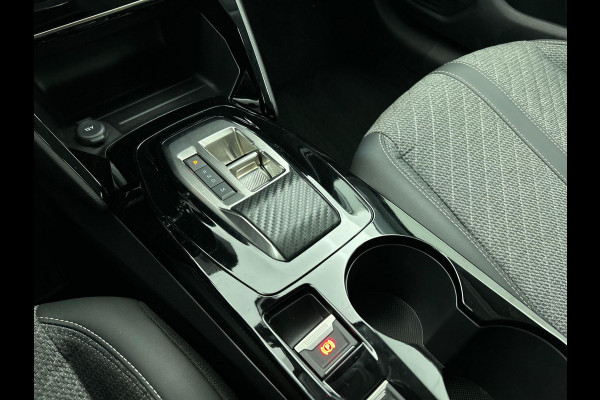 Peugeot 208 1.2 Hybrid 100PK Automaat Allure | Navigatie | Apple Carplay/Android Auto | Airco | Parkeer sensoren | Cruise Control | Led | Lichtmetalen Velgen