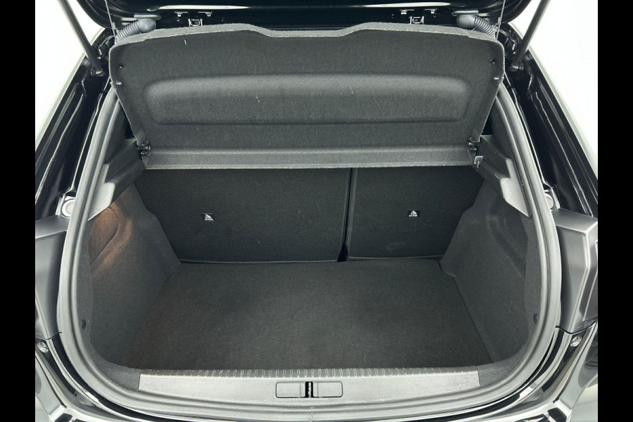 Peugeot 208 1.2 Hybrid 100PK Automaat Allure | Navigatie | Apple Carplay/Android Auto | Airco | Parkeer sensoren | Cruise Control | Led | Lichtmetalen Velgen