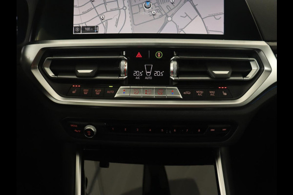 BMW 3-serie 320e Sport Line | Leder | Stoelverwarming | Camera | Sportstoelen | Live Cockpit | Carplay | Navigatie | Parkeerhulp | Climate control