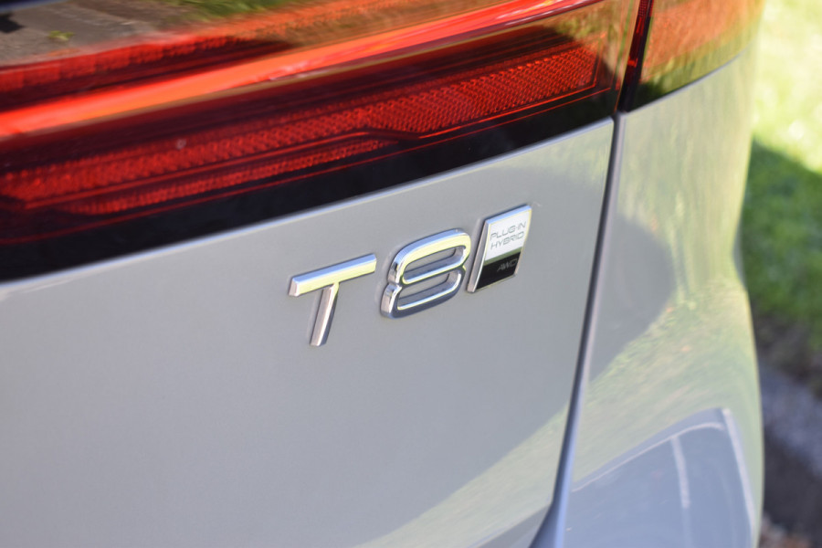 Volvo V90 2.0 T8 Plug-in hybrid AWD Ultra Bright | HUD | B&W | 360 camera | Stuurverwarming | Panodak | 19"LMV