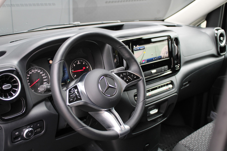Mercedes-Benz Vito 114CDI L2 Pro - Distronic - 360 camera - Multibeam LED - Stoel&Stuurverwarming - Trekhaak 2500kg - Navigatie - Rijklaar Mercedes-Benz Vito 114CDI L2 Pro - Distronic - 360 camera - Multibeam LED - Stoel&Stuurverwarming - Trekhaak 2500kg - Navigatie - Rijklaar