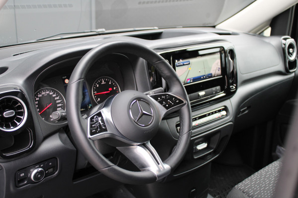 Mercedes-Benz Vito 114CDI L2 Pro - Distronic - 360 camera - Multibeam LED - Stoel&Stuurverwarming - Trekhaak 2500kg - Navigatie - Rijklaar Mercedes-Benz Vito 114CDI L2 Pro - Distronic - 360 camera - Multibeam LED - Stoel&Stuurverwarming - Trekhaak 2500kg - Navigatie - Rijklaar