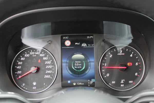Mercedes-Benz Vito 114CDI L2 Pro - Distronic - 360 camera - Multibeam LED - Stoel&Stuurverwarming - Trekhaak 2500kg - Navigatie - Rijklaar Mercedes-Benz Vito 114CDI L2 Pro - Distronic - 360 camera - Multibeam LED - Stoel&Stuurverwarming - Trekhaak 2500kg - Navigatie - Rijklaar