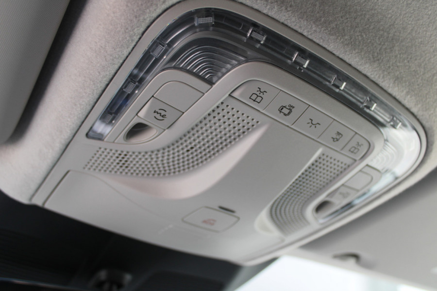 Mercedes-Benz Vito 114CDI L2 Pro - Distronic - 360 camera - Multibeam LED - Stoel&Stuurverwarming - Trekhaak 2500kg - Navigatie - Rijklaar Mercedes-Benz Vito 114CDI L2 Pro - Distronic - 360 camera - Multibeam LED - Stoel&Stuurverwarming - Trekhaak 2500kg - Navigatie - Rijklaar