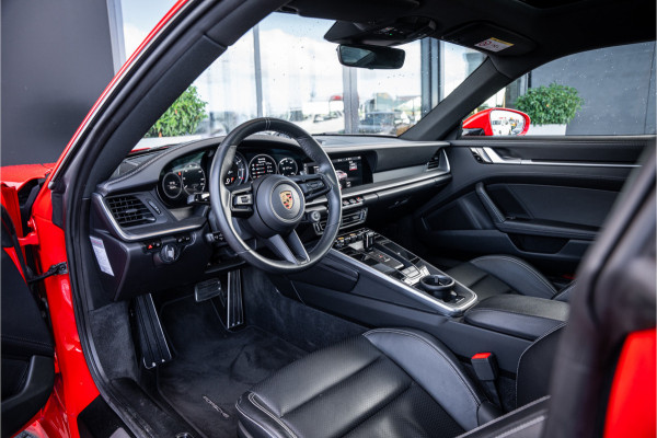Porsche 911 992 3.0 Carrera S - Sport Chrono + | Panorama | Stuurverwarming | Keyless | Camera