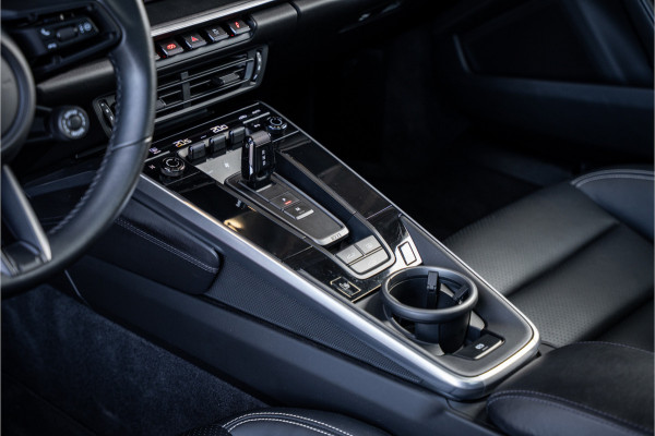 Porsche 911 992 3.0 Carrera S - Sport Chrono + | Panorama | Stuurverwarming | Keyless | Camera