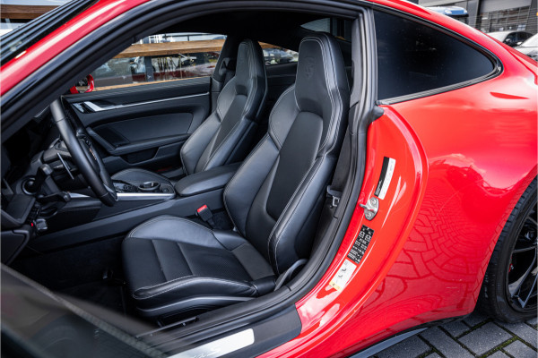 Porsche 911 992 3.0 Carrera S - Sport Chrono + | Panorama | Stuurverwarming | Keyless | Camera