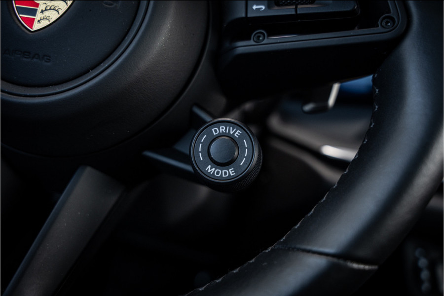 Porsche 911 992 3.0 Carrera S - Sport Chrono + | Panorama | Stuurverwarming | Keyless | Camera