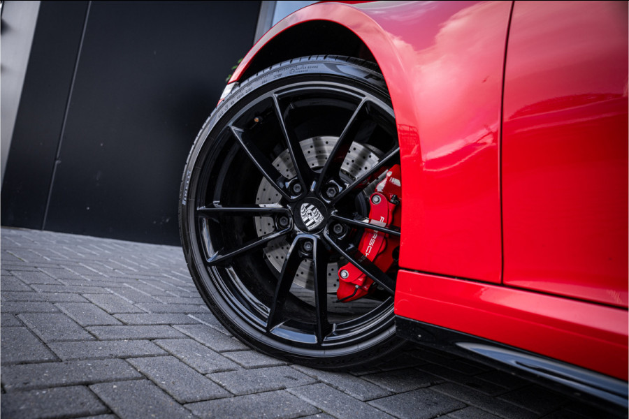 Porsche 911 992 3.0 Carrera S - Sport Chrono + | Panorama | Stuurverwarming | Keyless | Camera