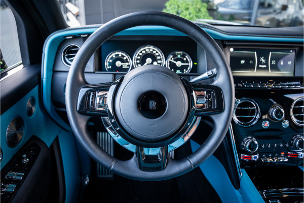 Rolls-Royce Cullinan 6.75 V12 - Black Badge | Mansory Wheels | Sterrenhemel