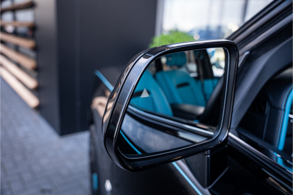 Rolls-Royce Cullinan 6.75 V12 - Black Badge | Mansory Wheels | Sterrenhemel